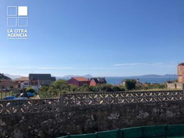 Casa en canido con ubicación y vistas fantasticas.